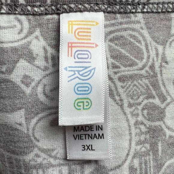 MICKEY MOUSE LuLaRoe Tee Scoop Neck 3XL - Picture 7 of 8